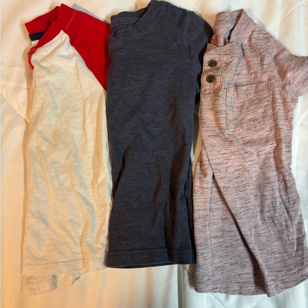 Cat & Jack Kids' T-Shirt Set - Red & white, Blue, and Gray size 2T set of 3